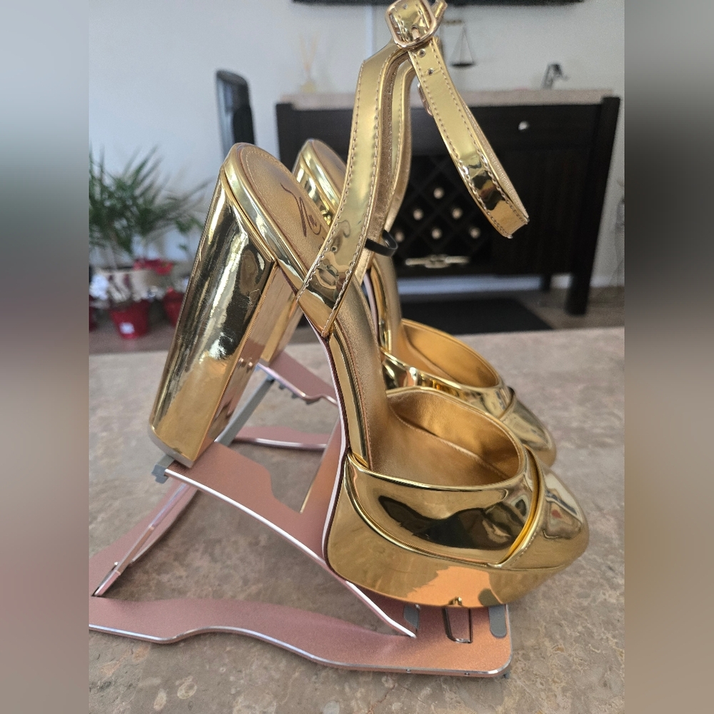 Antonio Melani x Nat Note Pia Mirror Metallic Platform Pumps. Gold  (Size 10)